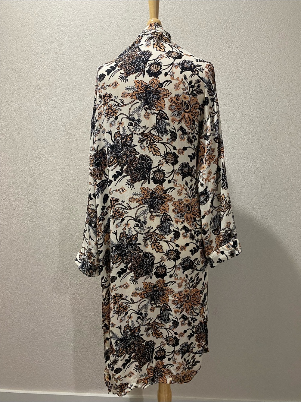 Free People Play It Cool Floral Open Duster Kimono in Cream, Black & Tan - Picture 6 of 11